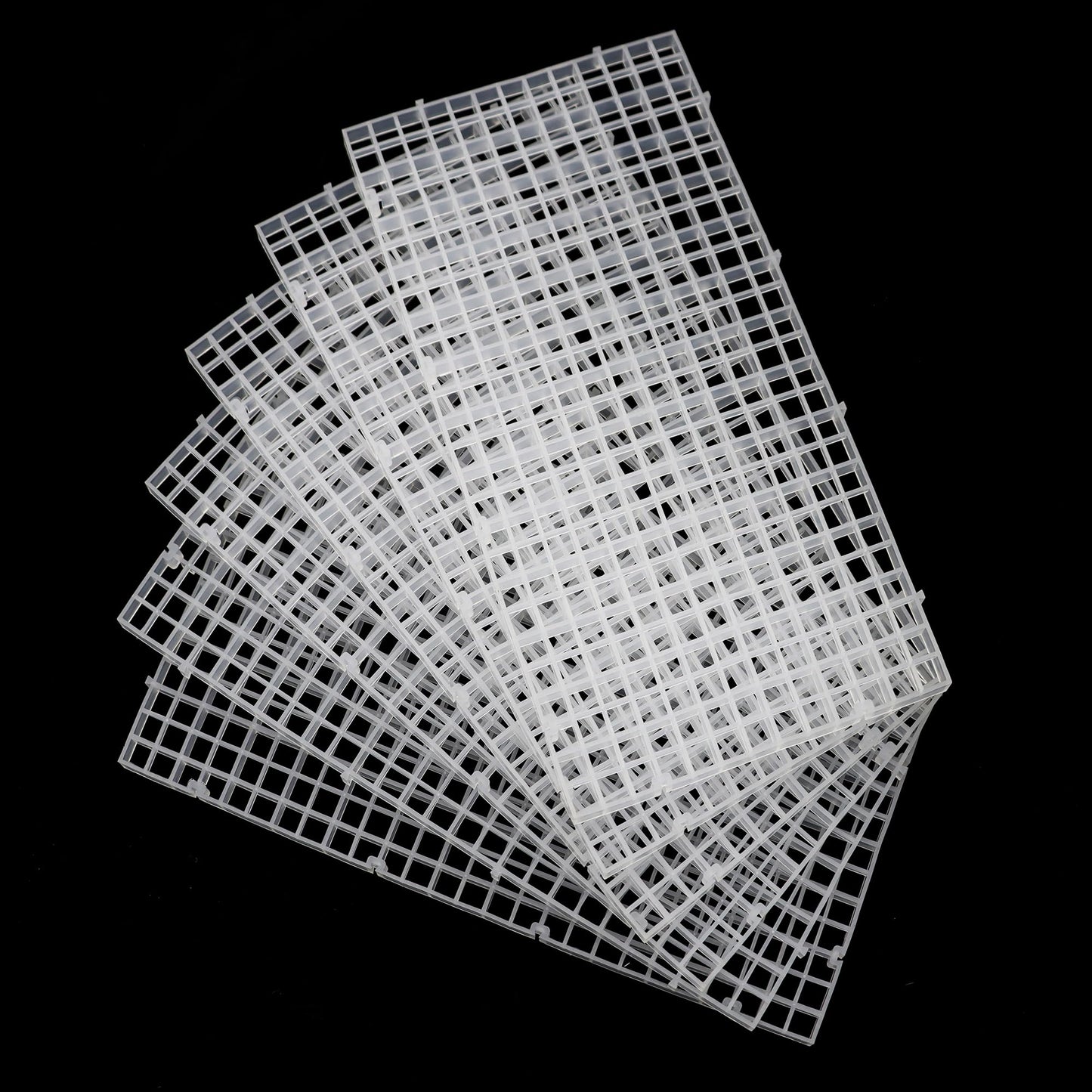 6/12 PCS Aquarium Fish Tank Top Cover Lid Divider Plastic Grid Panel Egg Crate Grate Bottom Isolation Filter Tray Separation Hoods with Acrylic Clear Holder